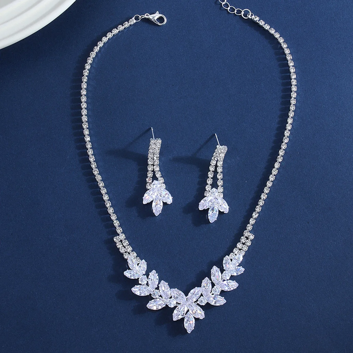Изысканный комплект украшений  – обзор и цена Body Jewelry And Earrings